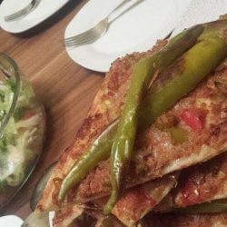 Etli Ekmek Tarifi