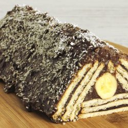Bisküvili Muzlu Piramit Pasta