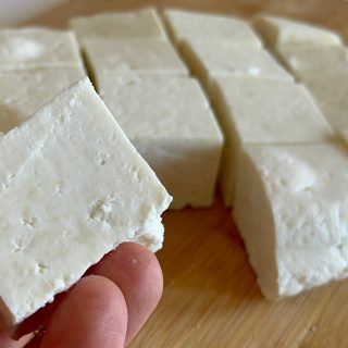 evde mayasız peynir yapımı