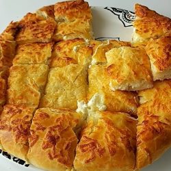 peynirli tepsi çöreği nasıl yapılır