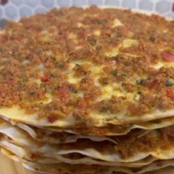 evde çıtır lahmacun yapımı